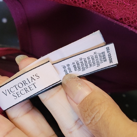 Victoria Secret 36 DDD Push-up bra. Burgundy/Wine. - Picture 2 of 4